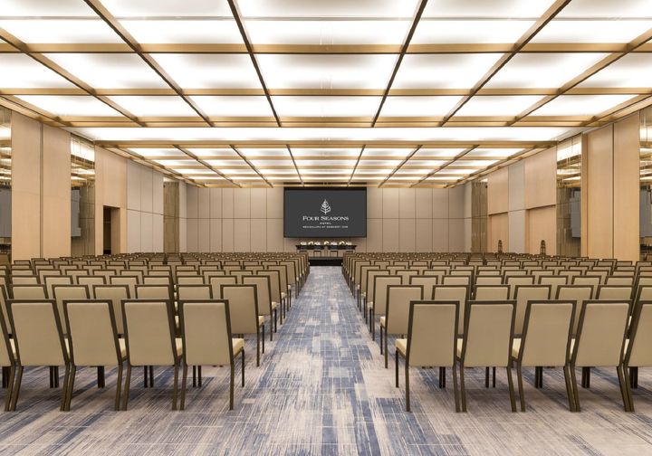 Banquet hall four season Banquet hall four season