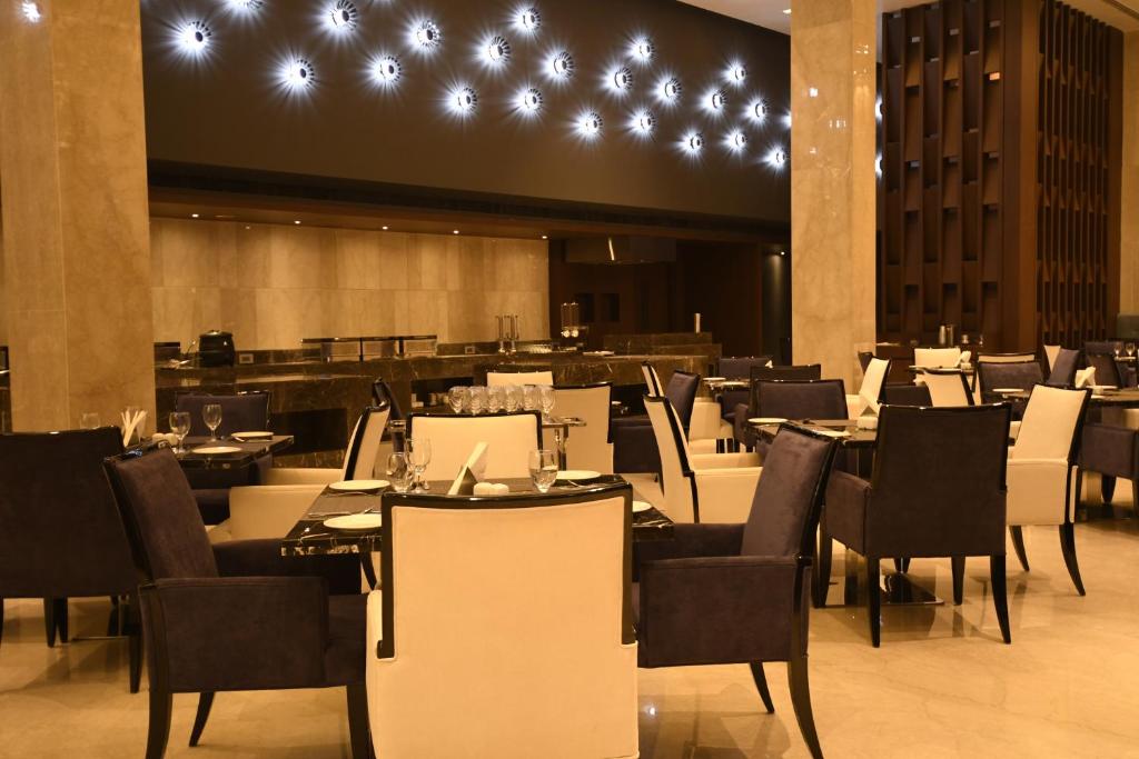 Kiranshree Grand Guwahati Dining Area