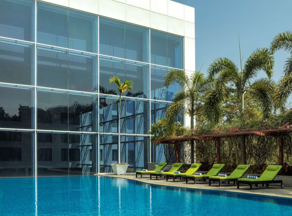 Radisson Blu Plaza Hotel, Hyderabad Banjara Hills Pool