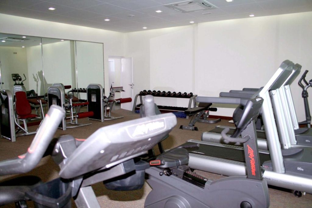 workout area of the lalit kashmir