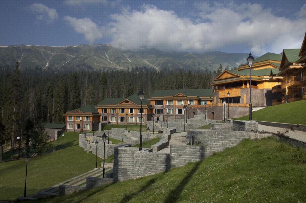 The Khyber, Kashmir Outside View