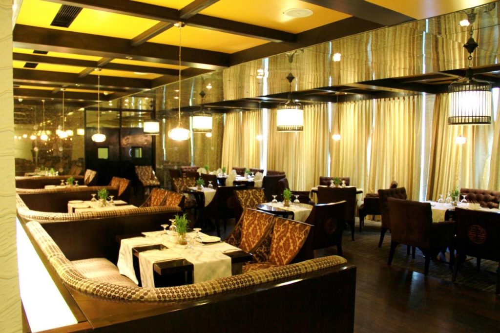 Vivanta Dal View Kashmir Dining Vivanta Dal View Kashmir Dining