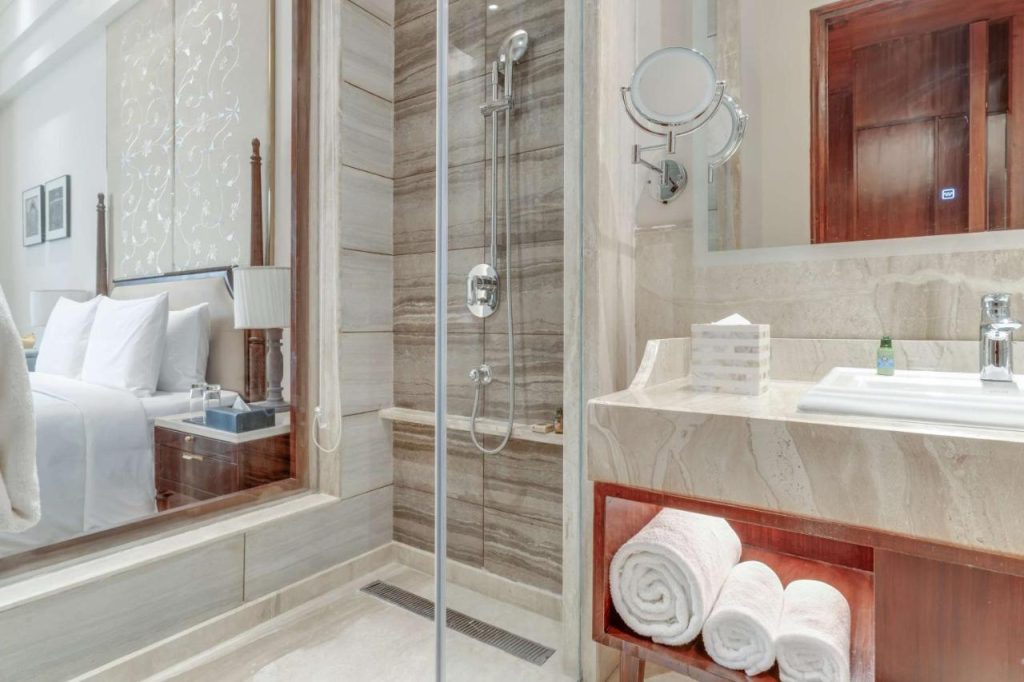 Radisson Collection Hotel Kashmir Washroom