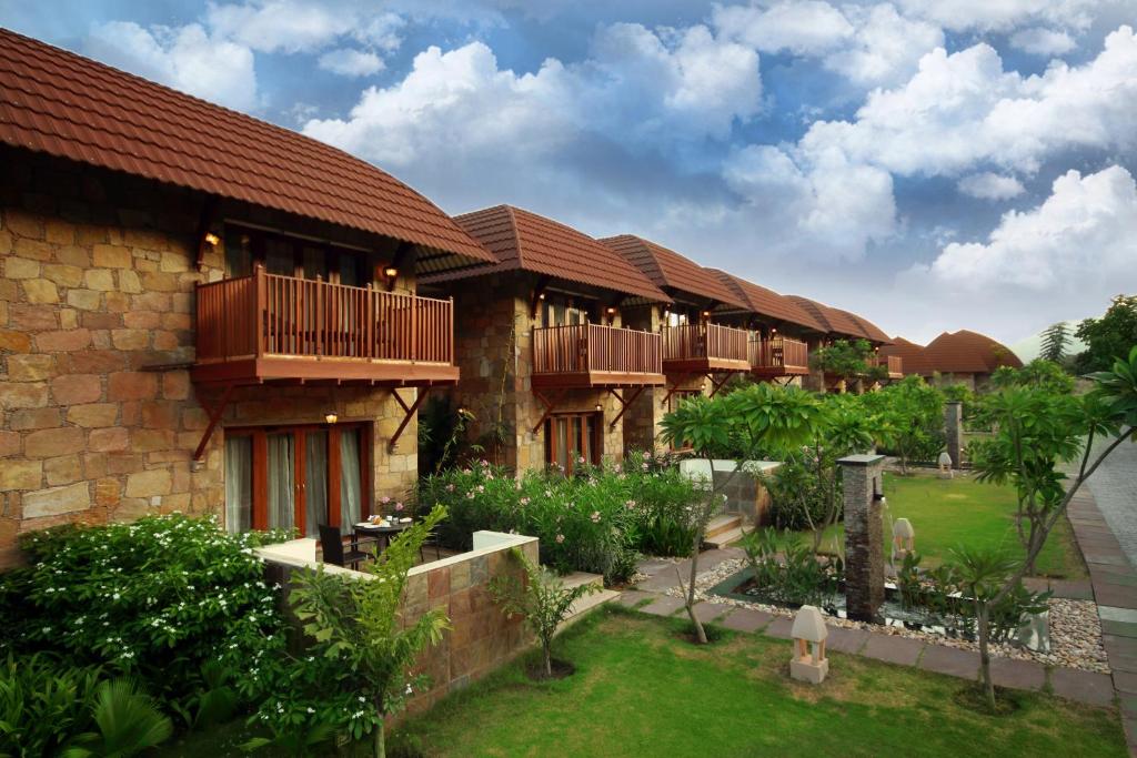 Ananta Resorts & Spa pushkar Outside View Ananta Resorts & Spa pushkar Outside View