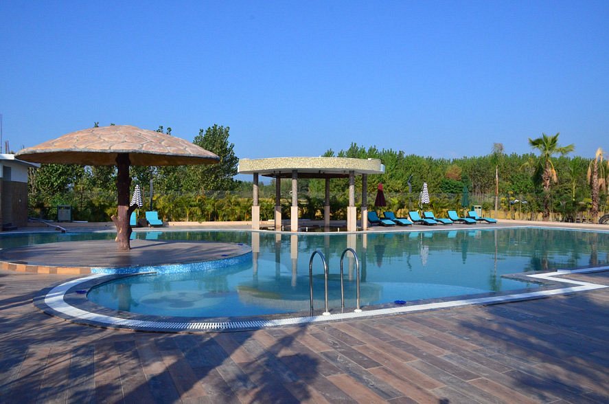Corbett The Grand Jim Corbett Pool