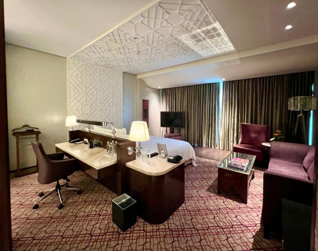 ITC Kohenur Hyderabad Room Living Space