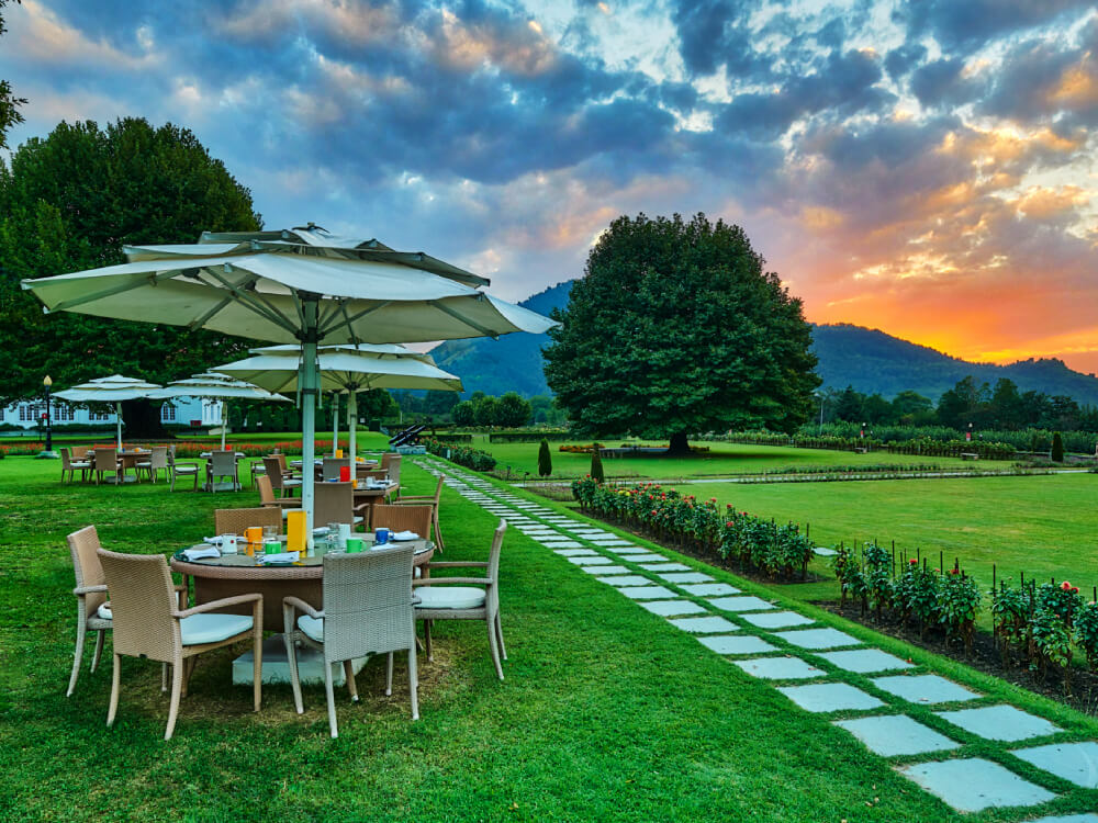 Lalit Grand Palace Kashmir Outside Dining