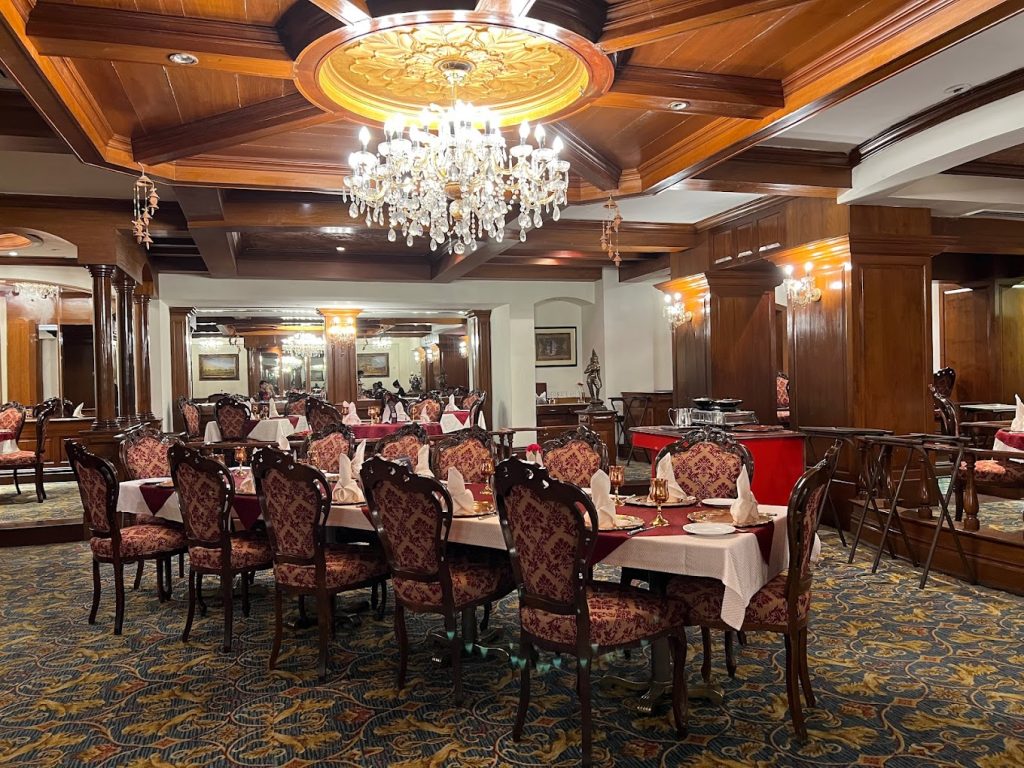 Le Royal Meridien, Chennai Dining Room