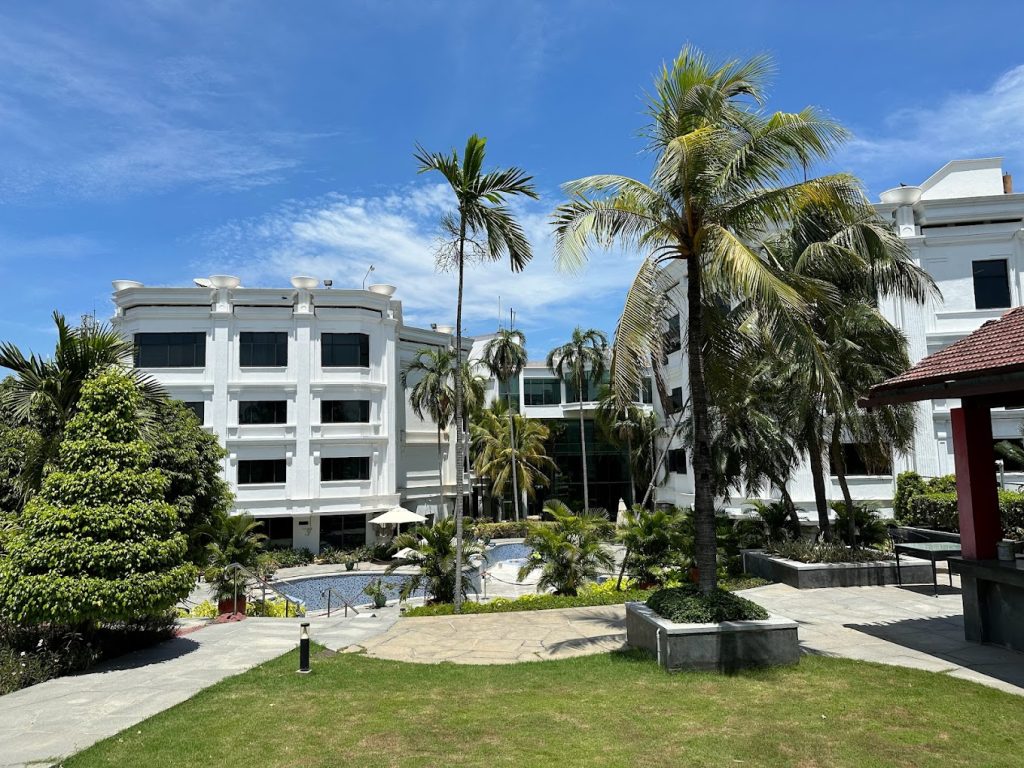 Le Royal Meridien, Chennai Outside View