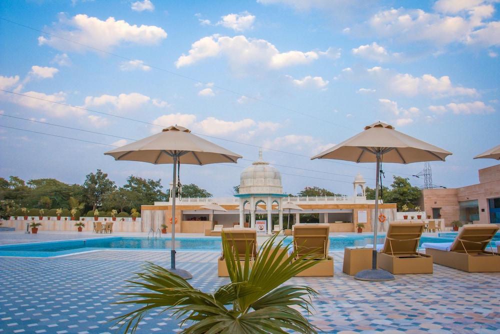 Pratap Mahal IHCL Pool