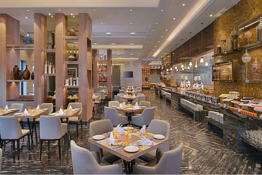 Radisson, Andheri - Dinning