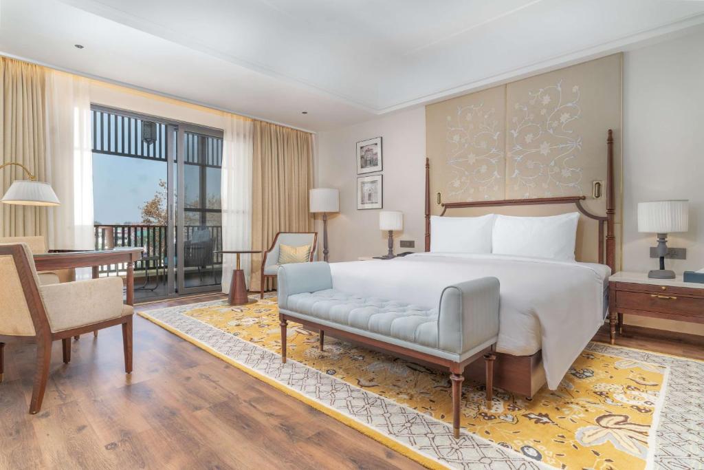 Radisson Collection Hotel Kashmir Bedroom