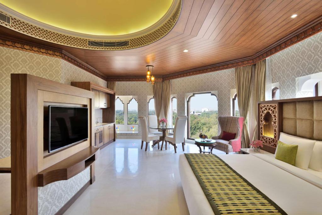 Radisson Jodhpur Bedroom