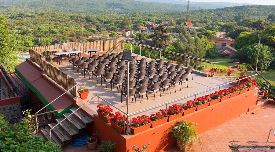 Ramsukh Hotel Mahabaleshwar Outside View Ramsukh Hotel Mahabaleshwar Outside View