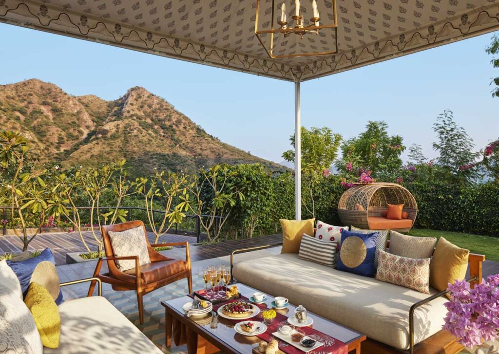 Taj Aravali Resort & Spa, Udaipur Outdoor DIning Taj Aravali Resort & Spa, Udaipur Outdoor DIning