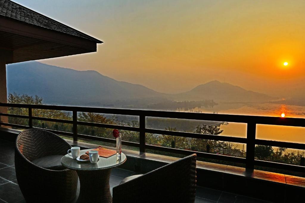 Vivanta Dal View, Kashmir Sunset View Vivanta Dal View, Kashmir Sunset View