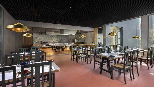 indoor restaurant of the sterling resort rishikesh