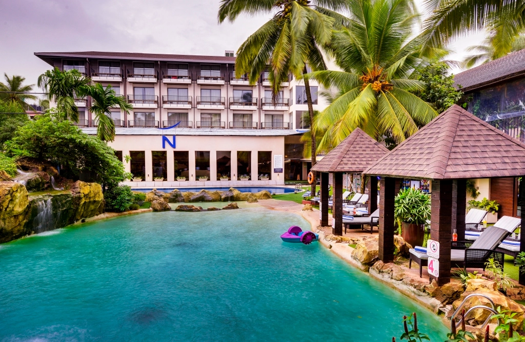 Novotel Resort & Spa Goa - pool