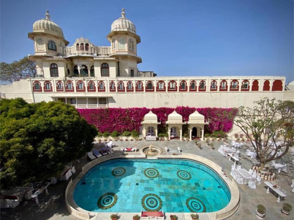 Shiv Niwas Udaipur Pool