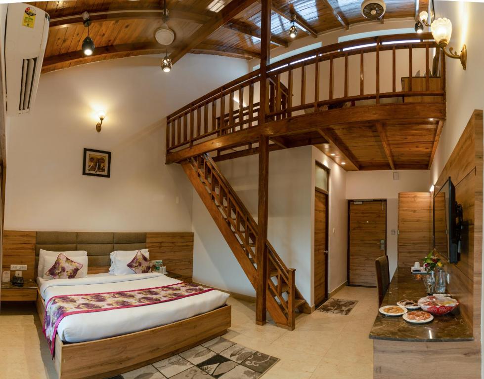 2 floor bedroom of Wood Castle Corbett 2 floor bedroom of Wood Castle Corbett