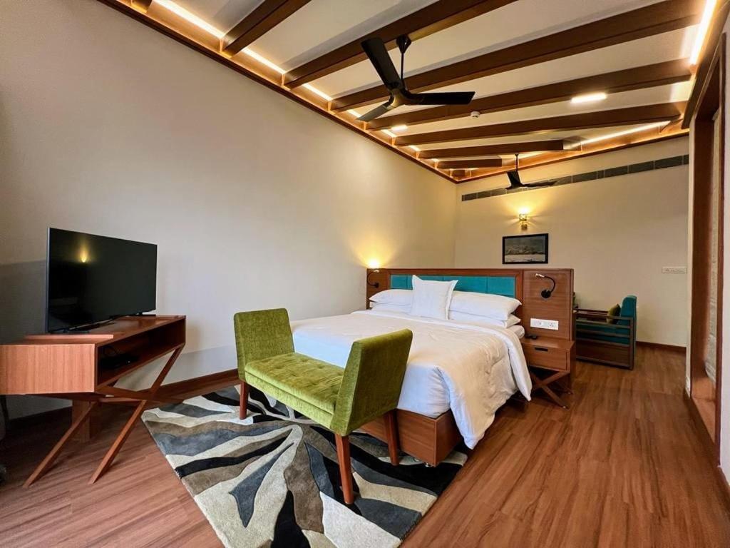 Welcomhotel by ITC Corbett Room