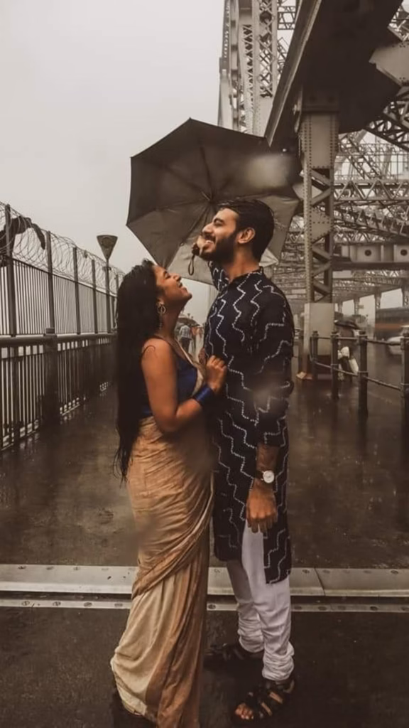 Pre Wedding Shoot Monsoon Romance Theme 2