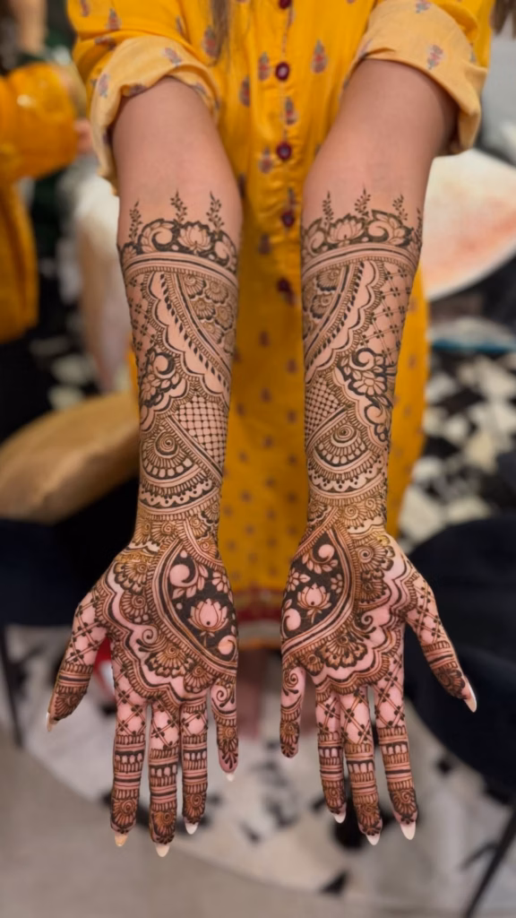 modern-bohemian-mehndi-for-bride
