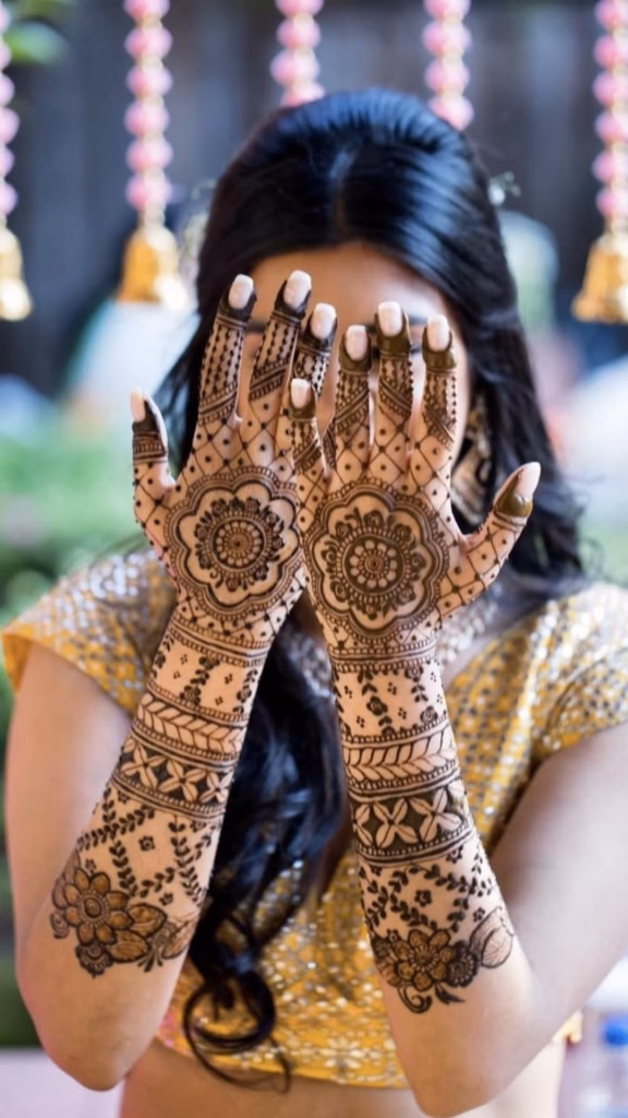 modern-floral-bridal-mehndi